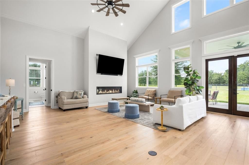 For Sale: $1,325,000 (5 beds, 3 baths, 4742 Square Feet)