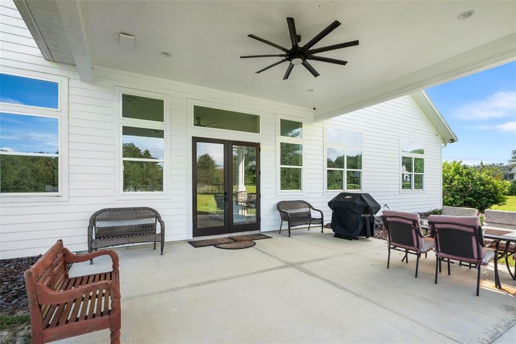 For Sale: $1,325,000 (5 beds, 3 baths, 4742 Square Feet)