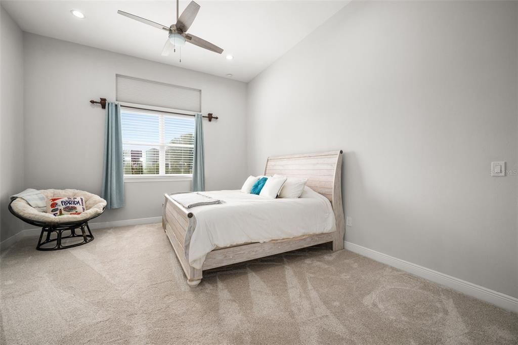 For Sale: $1,325,000 (5 beds, 3 baths, 4742 Square Feet)