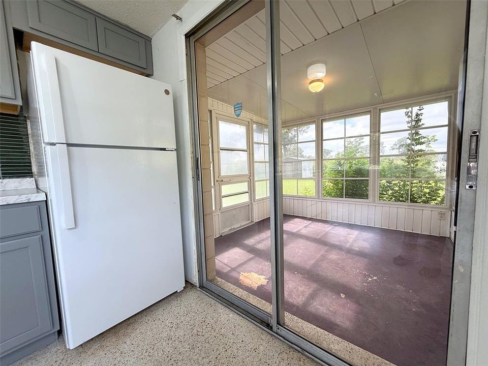 На продажу: $269,900 (2 спален, 2 ванн, 1344 Квадратных фут)