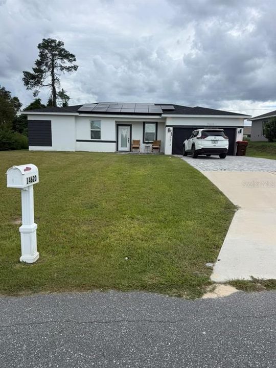 For Rent: $1,900 (4 beds, 2 baths, 1636 Square Feet)