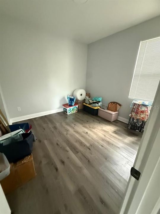 For Rent: $1,900 (4 beds, 2 baths, 1636 Square Feet)