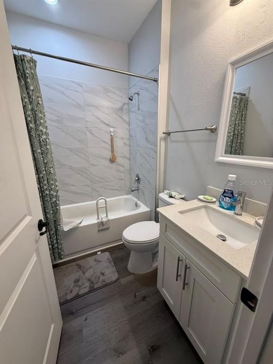 For Rent: $1,900 (4 beds, 2 baths, 1636 Square Feet)