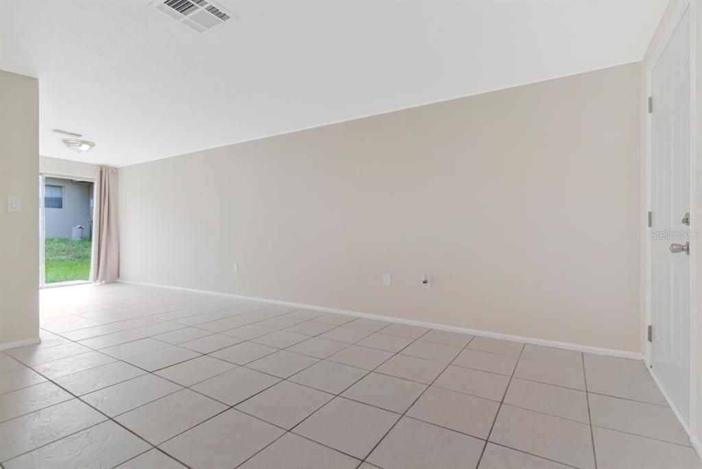 For Sale: $310,000 (4 beds, 0 baths, 1484 Square Feet)