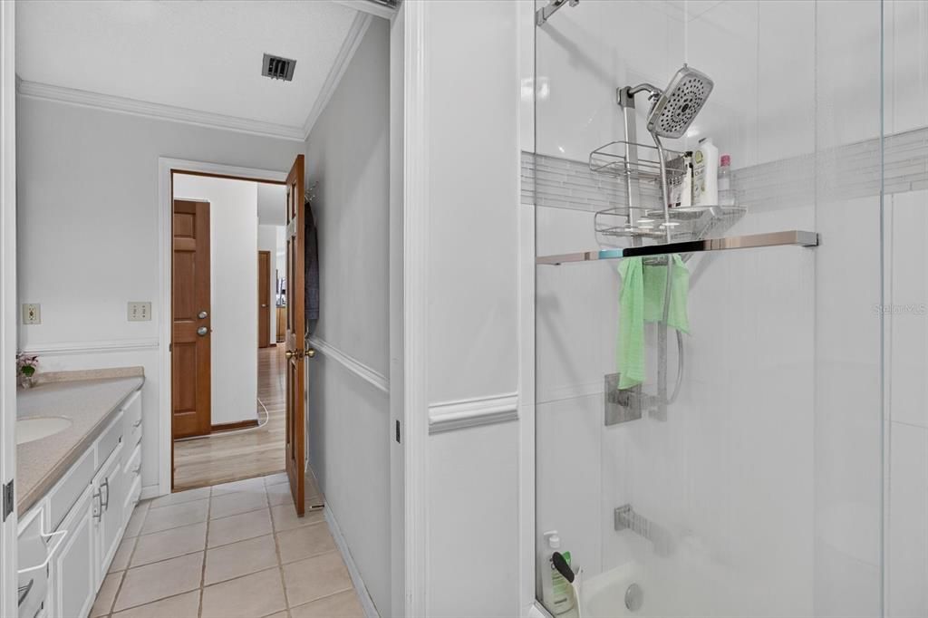 For Sale: $6,000,000 (3 beds, 2 baths, 2520 Square Feet)