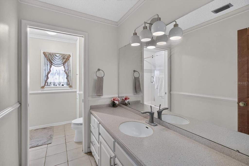 For Sale: $6,000,000 (3 beds, 2 baths, 2520 Square Feet)