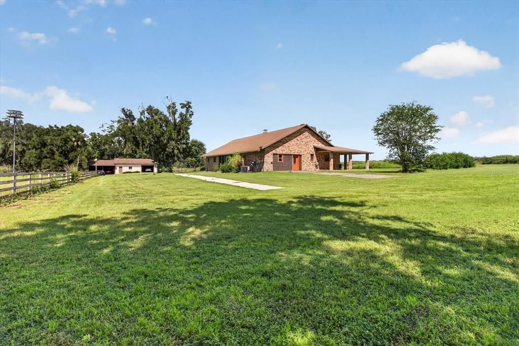 For Sale: $6,000,000 (3 beds, 2 baths, 2520 Square Feet)