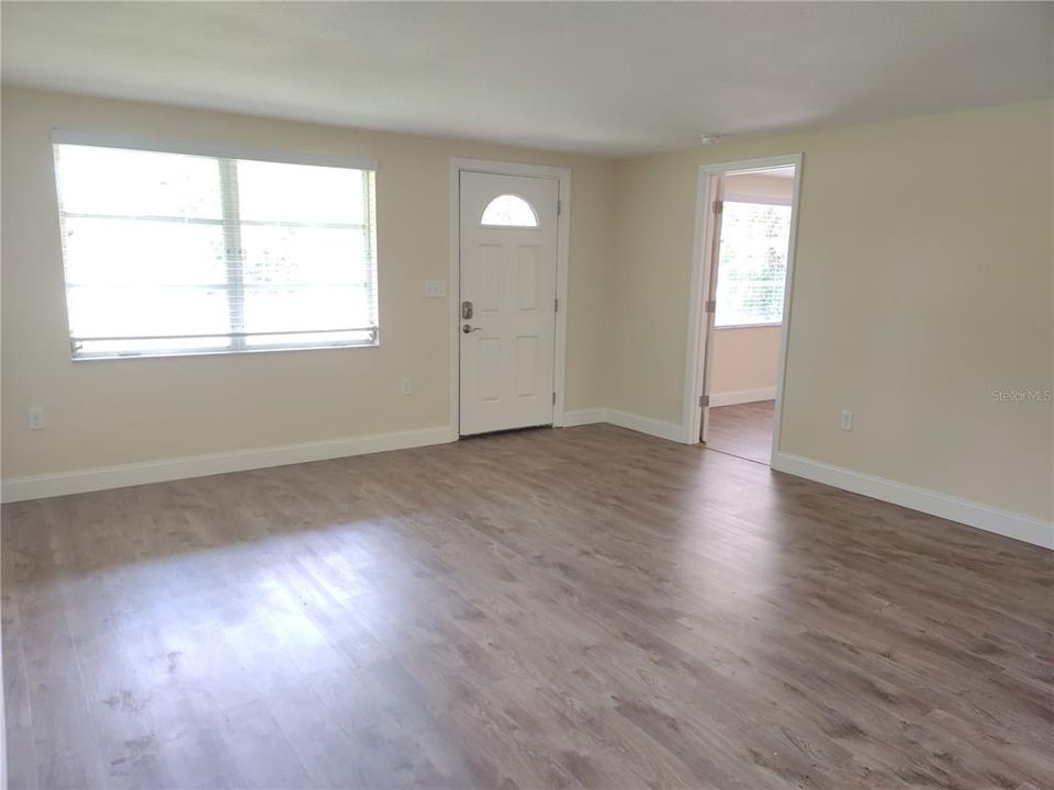En Renta: $2,400 (4 camas, 2 baños, 1491 Pies cuadrados)