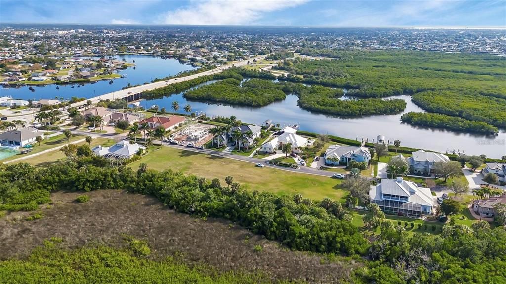 На продажу: $175,000 (0.46 acres)