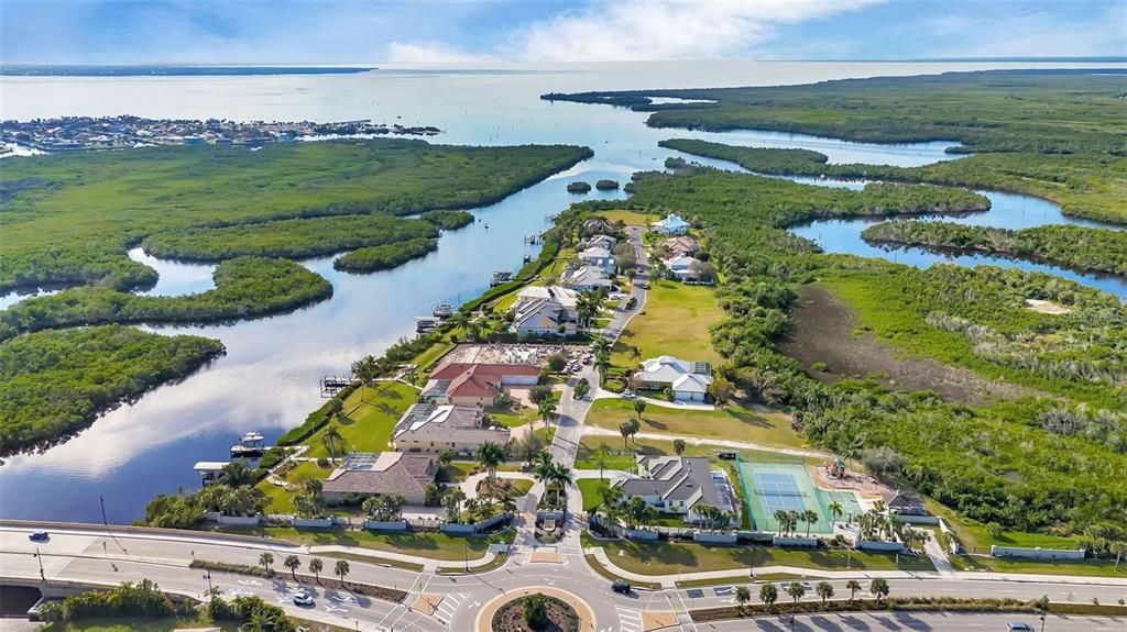 На продажу: $175,000 (0.46 acres)