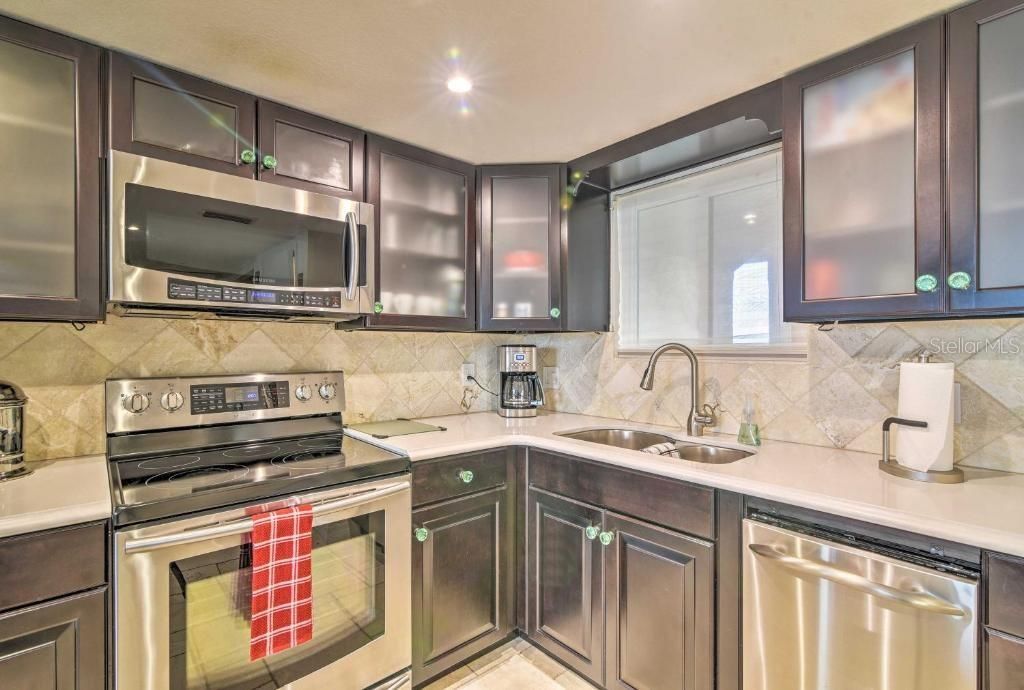 На продажу: $249,900 (1 спален, 1 ванн, 733 Квадратных фут)