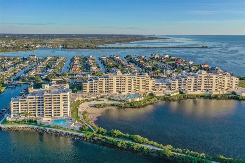 На продажу: $249,900 (1 спален, 1 ванн, 733 Квадратных фут)