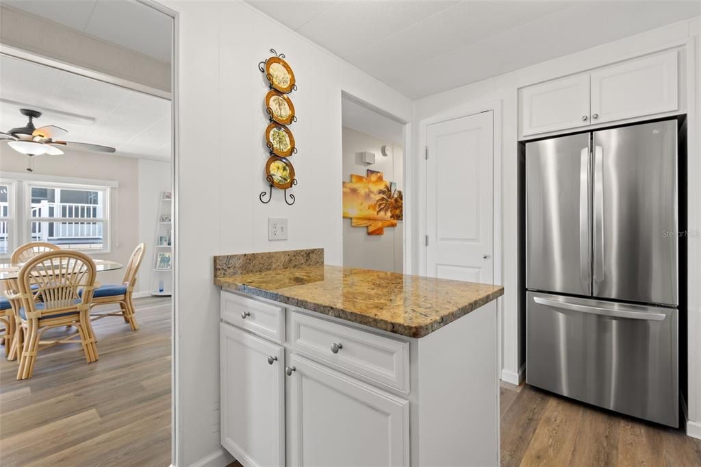 For Sale: $137,000 (2 beds, 2 baths, 1128 Square Feet)