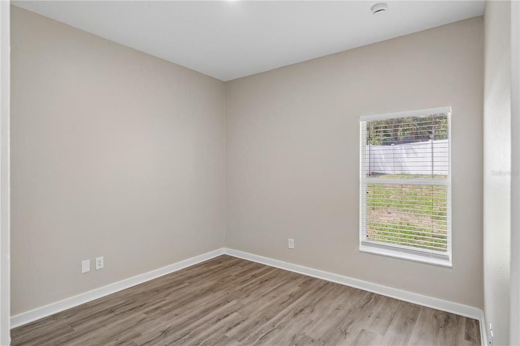 For Sale: $303,900 (3 beds, 2 baths, 1500 Square Feet)