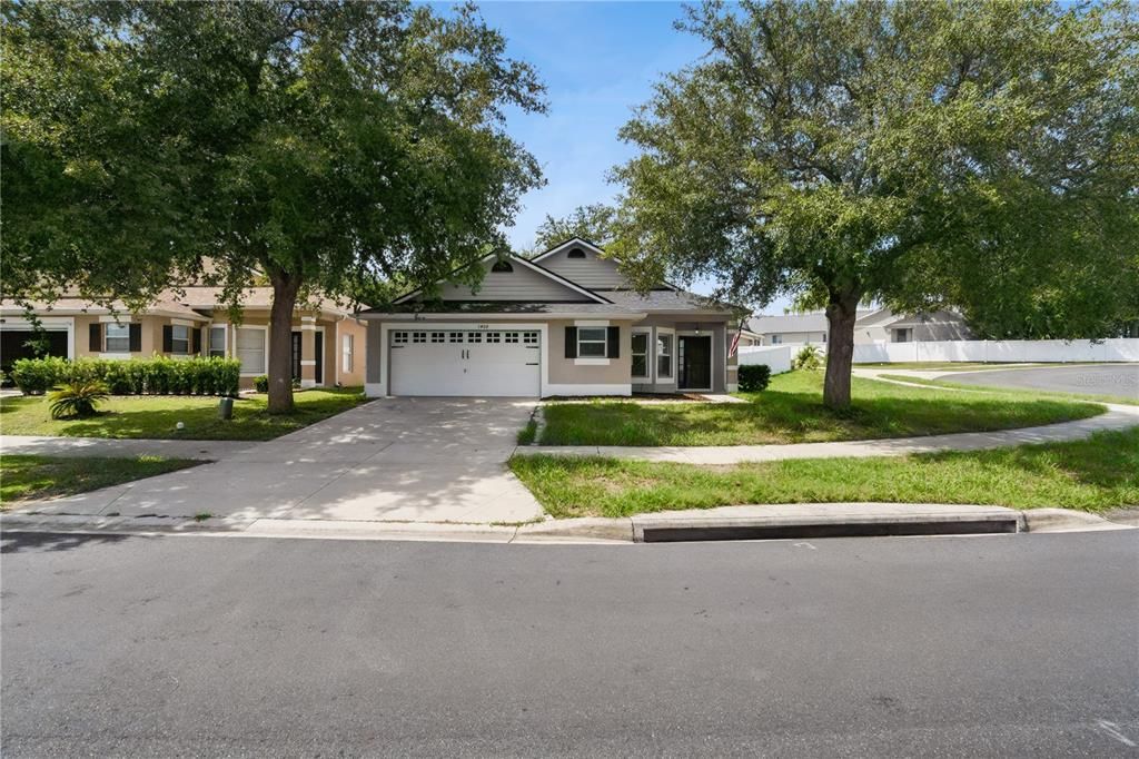 For Sale: $303,900 (3 beds, 2 baths, 1500 Square Feet)