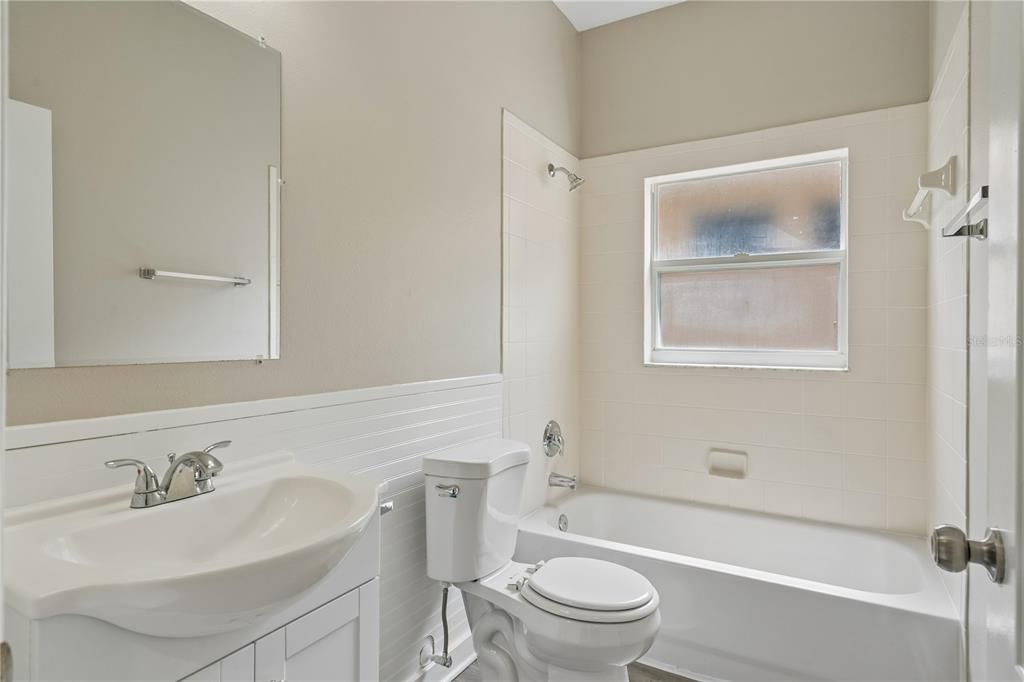 For Sale: $303,900 (3 beds, 2 baths, 1500 Square Feet)