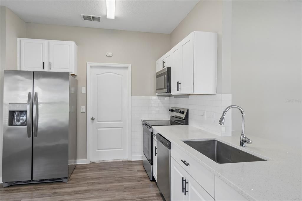 For Sale: $303,900 (3 beds, 2 baths, 1500 Square Feet)
