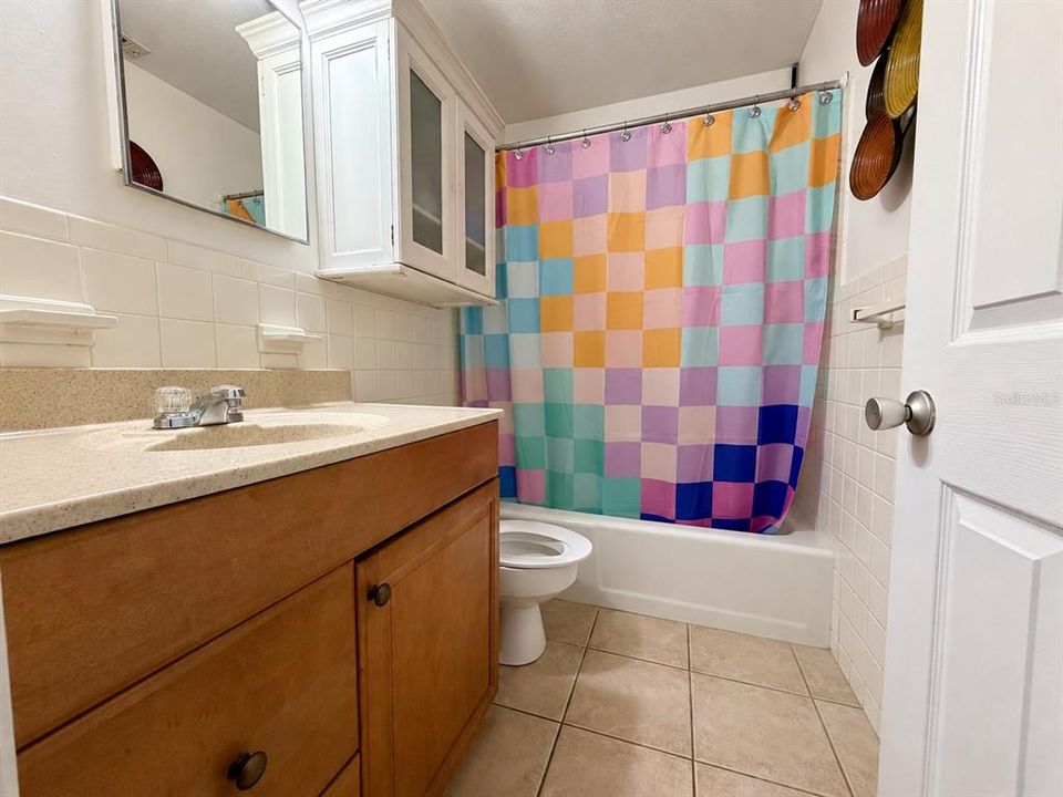 For Sale: $360,000 (4 beds, 0 baths, 1984 Square Feet)