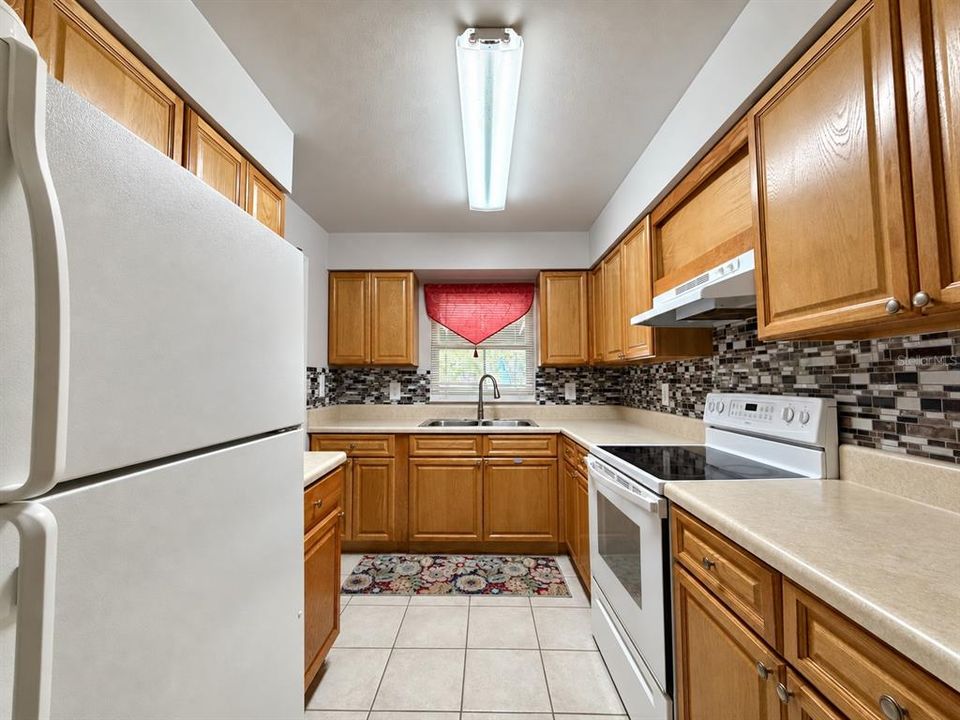 For Sale: $360,000 (4 beds, 0 baths, 1984 Square Feet)