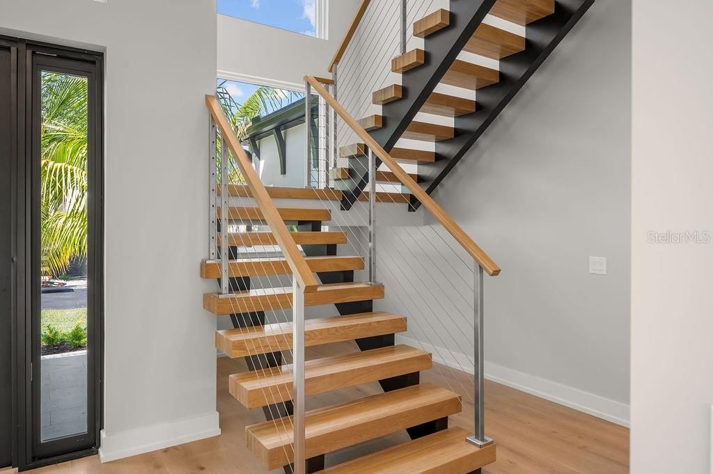 For Sale: $4,699,999 (5 beds, 4 baths, 4000 Square Feet)