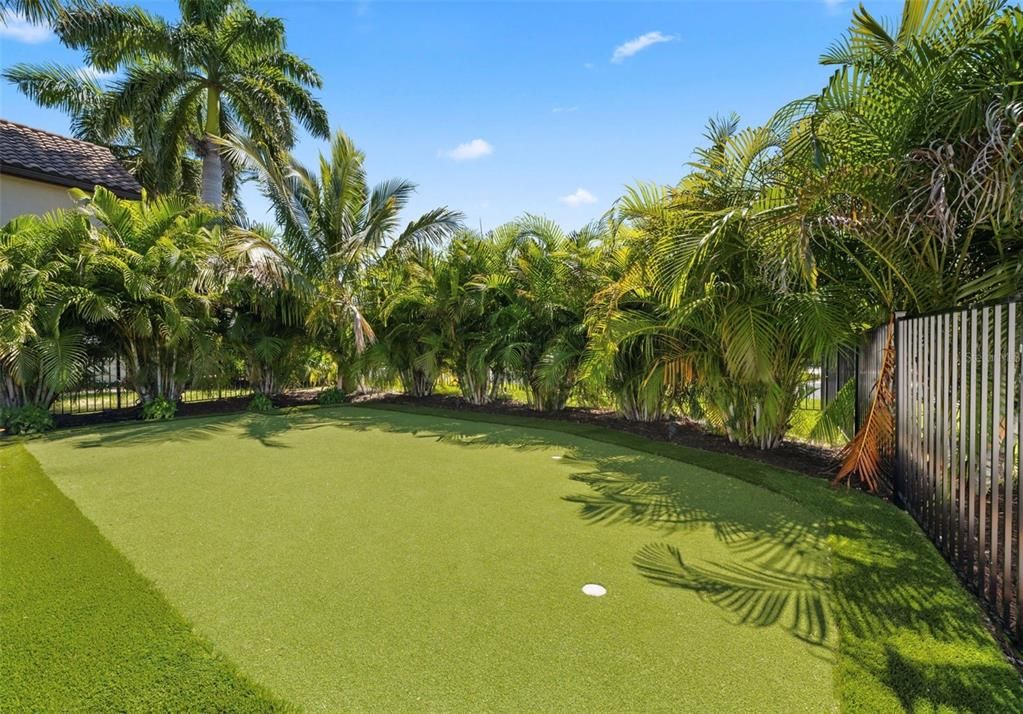 For Sale: $4,699,999 (5 beds, 4 baths, 4000 Square Feet)