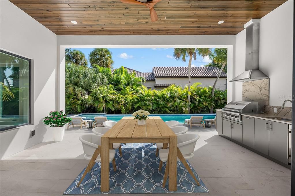 For Sale: $4,699,999 (5 beds, 4 baths, 4000 Square Feet)