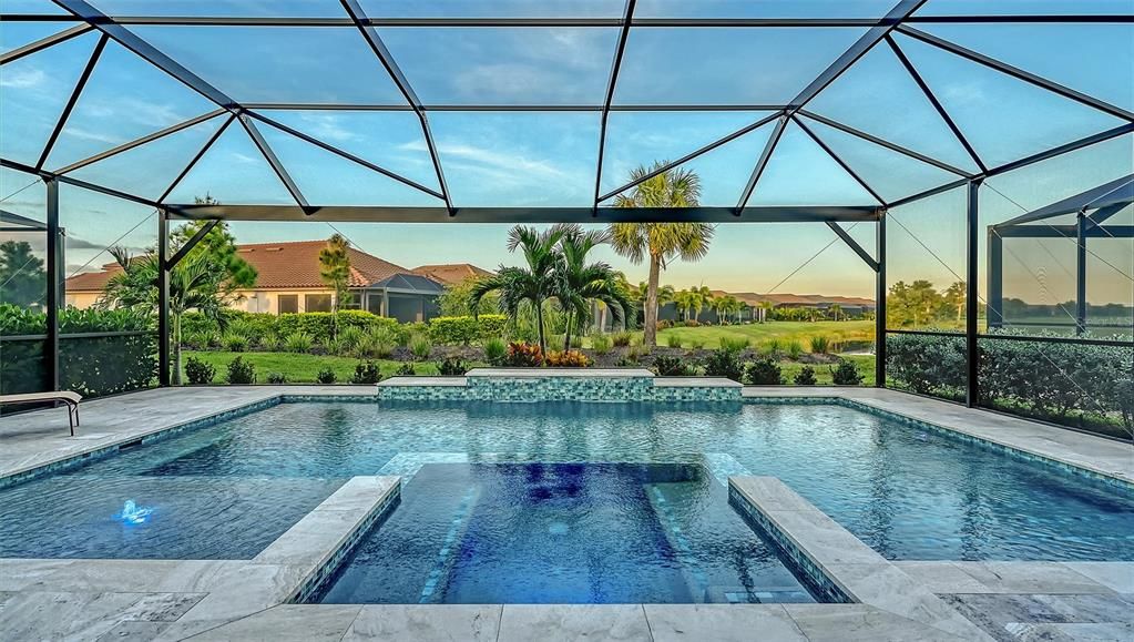 Activo con contrato: $975,000 (3 camas, 3 baños, 2256 Pies cuadrados)