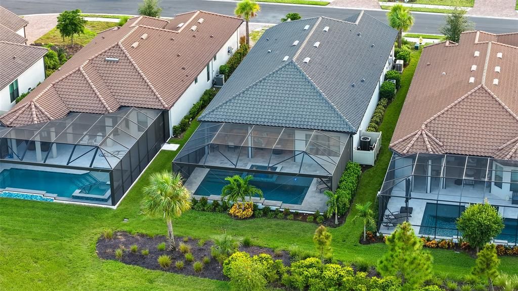 Activo con contrato: $975,000 (3 camas, 3 baños, 2256 Pies cuadrados)