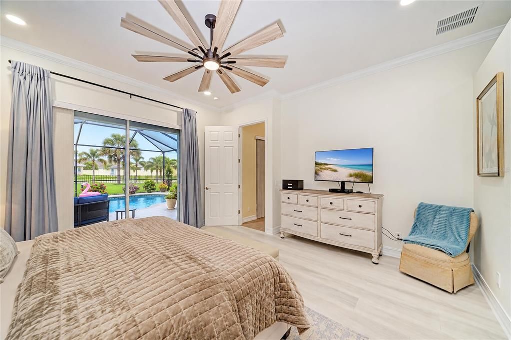 En Venta: $920,000 (4 camas, 3 baños, 2635 Pies cuadrados)