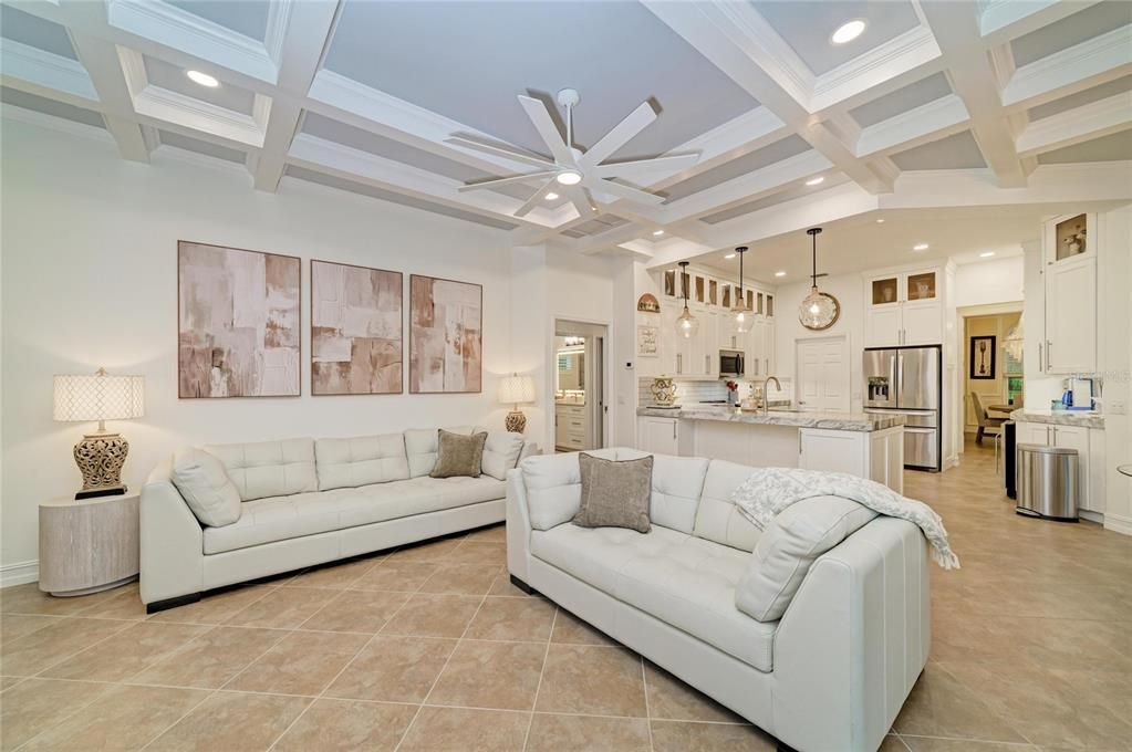 En Venta: $920,000 (4 camas, 3 baños, 2635 Pies cuadrados)
