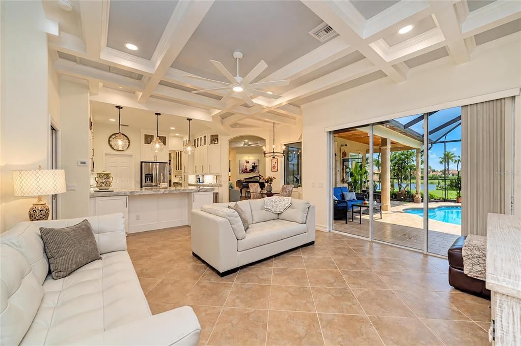 En Venta: $920,000 (4 camas, 3 baños, 2635 Pies cuadrados)