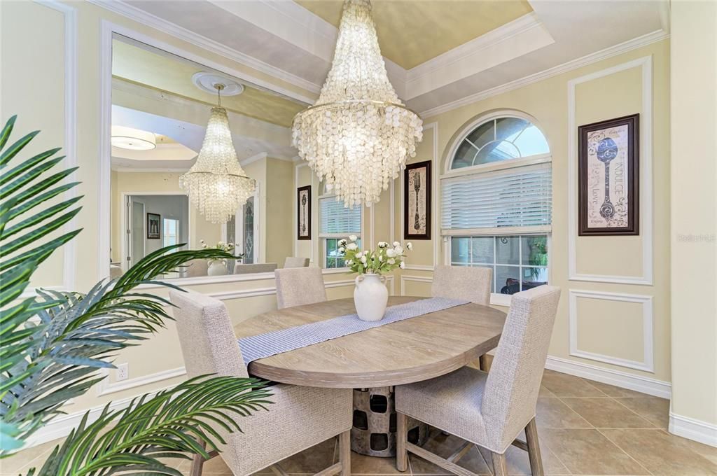 En Venta: $920,000 (4 camas, 3 baños, 2635 Pies cuadrados)
