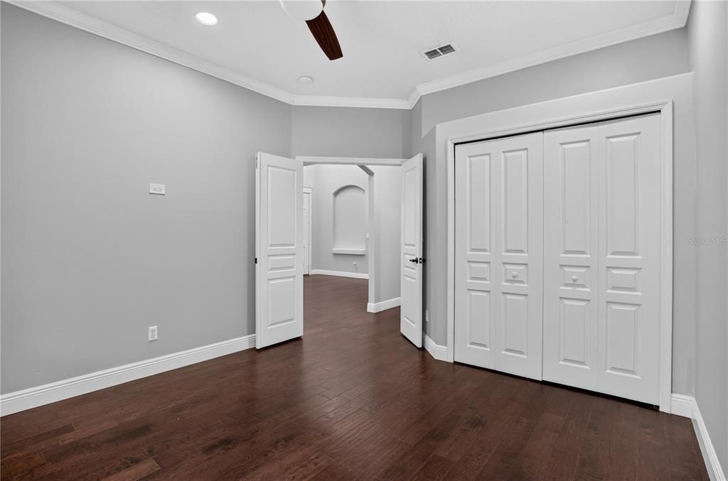 For Sale: $680,000 (4 beds, 3 baths, 2560 Square Feet)