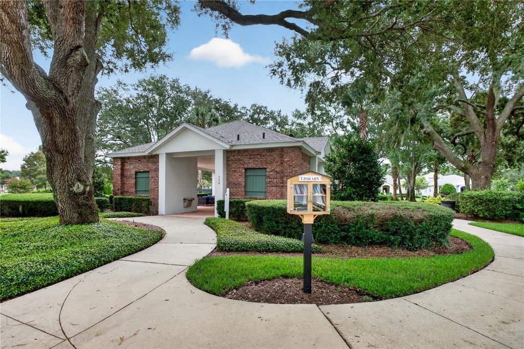 For Sale: $680,000 (4 beds, 3 baths, 2560 Square Feet)