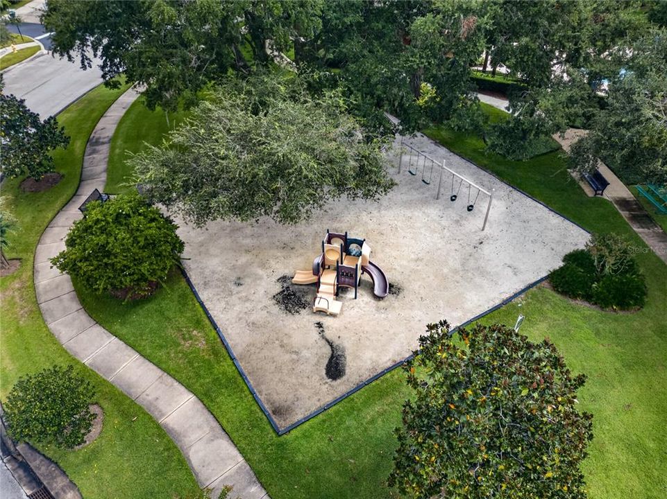 For Sale: $680,000 (4 beds, 3 baths, 2560 Square Feet)