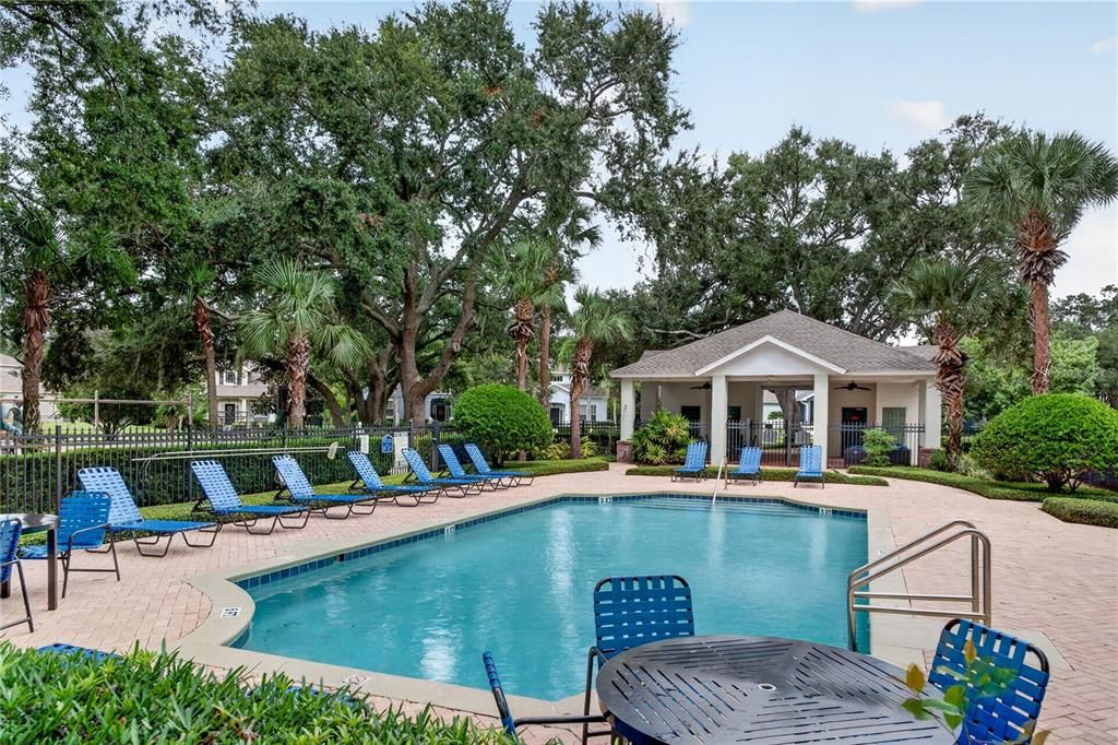 For Sale: $680,000 (4 beds, 3 baths, 2560 Square Feet)