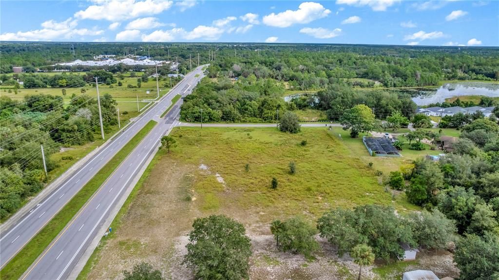 En Venta: $995,000 (2.36 acres)