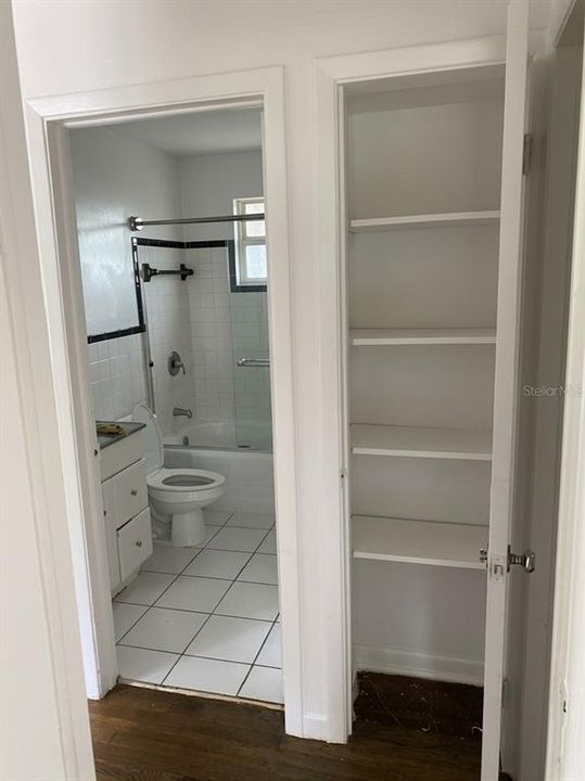 En Venta: $420,000 (4 camas, 0 baños, 1440 Pies cuadrados)