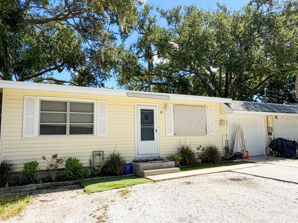 En Venta: $420,000 (4 camas, 0 baños, 1440 Pies cuadrados)