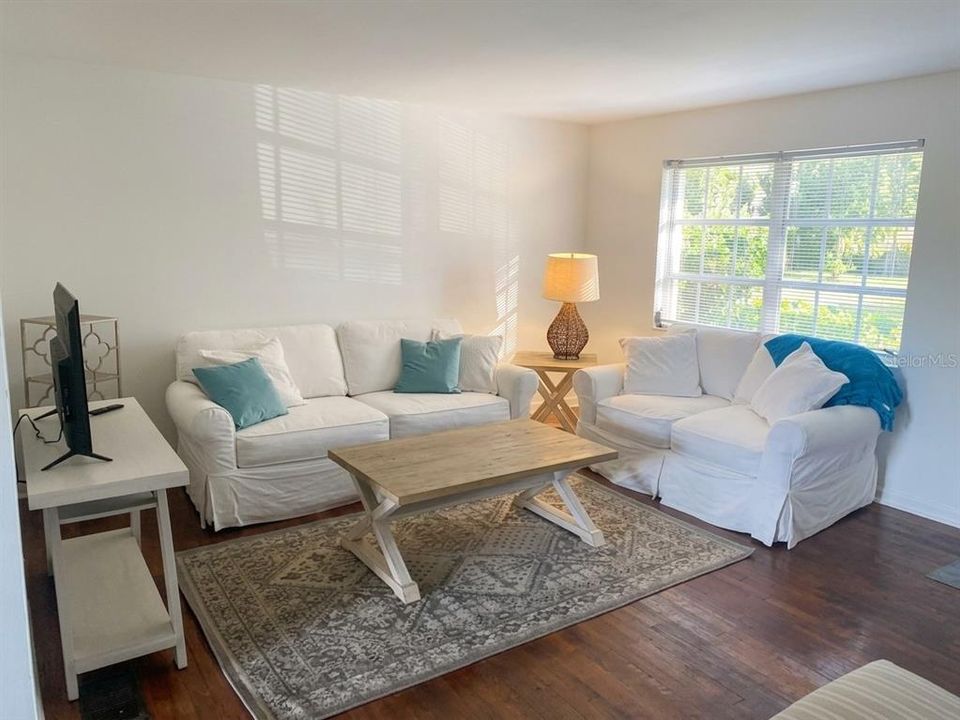 En Venta: $420,000 (4 camas, 0 baños, 1440 Pies cuadrados)