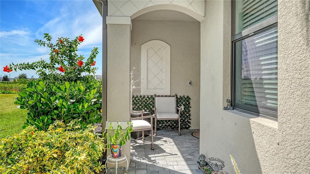 For Sale: $399,900 (2 beds, 2 baths, 1557 Square Feet)