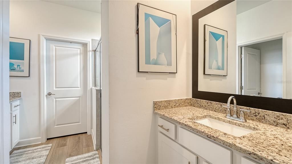 For Sale: $399,900 (2 beds, 2 baths, 1557 Square Feet)