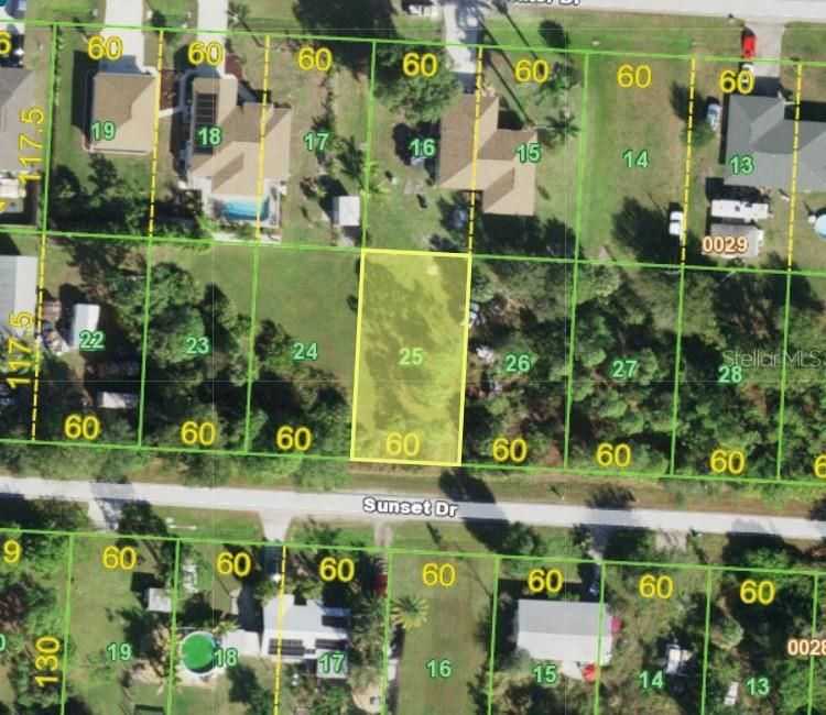 На продажу: $15,000 (0.16 acres)