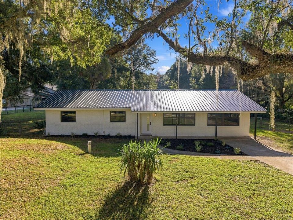 For Sale: $245,000 (3 beds, 2 baths, 1312 Square Feet)