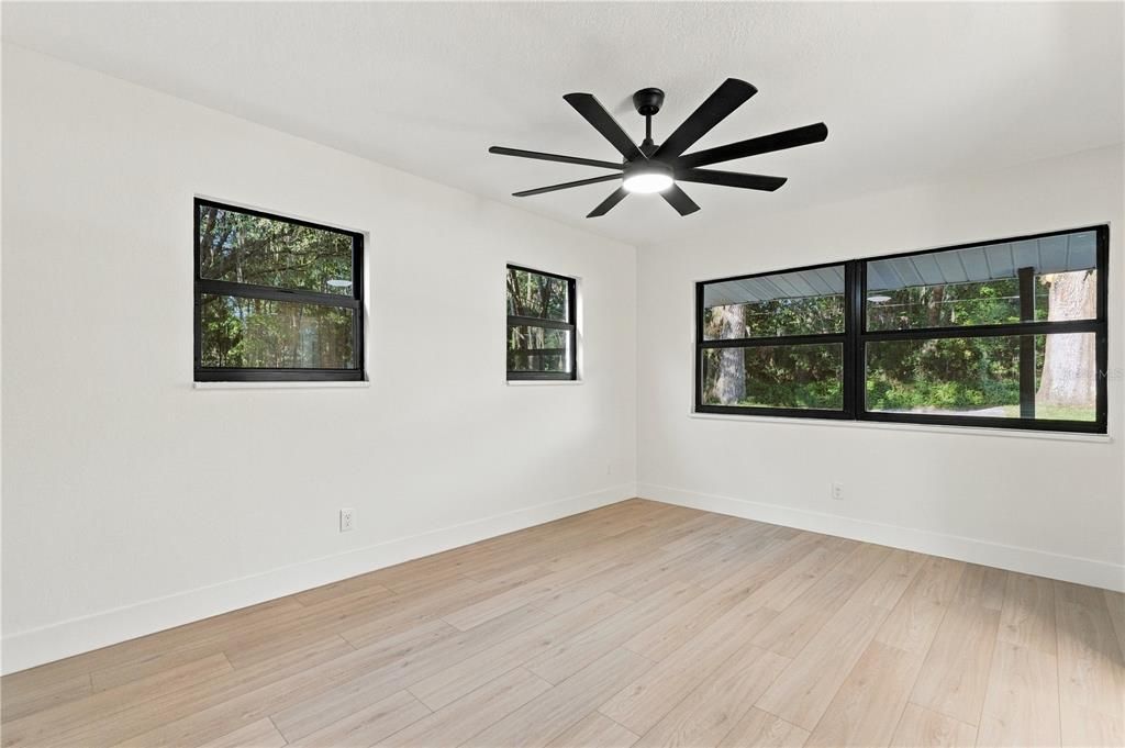 For Sale: $245,000 (3 beds, 2 baths, 1312 Square Feet)