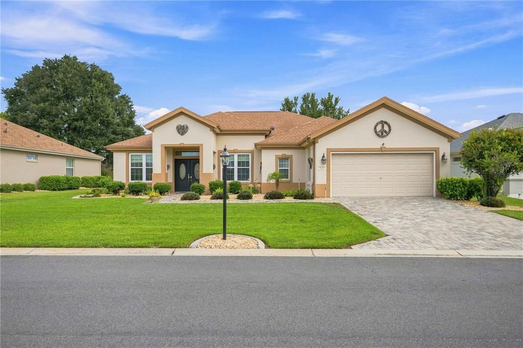 На продажу: $379,900 (2 спален, 2 ванн, 1990 Квадратных фут)