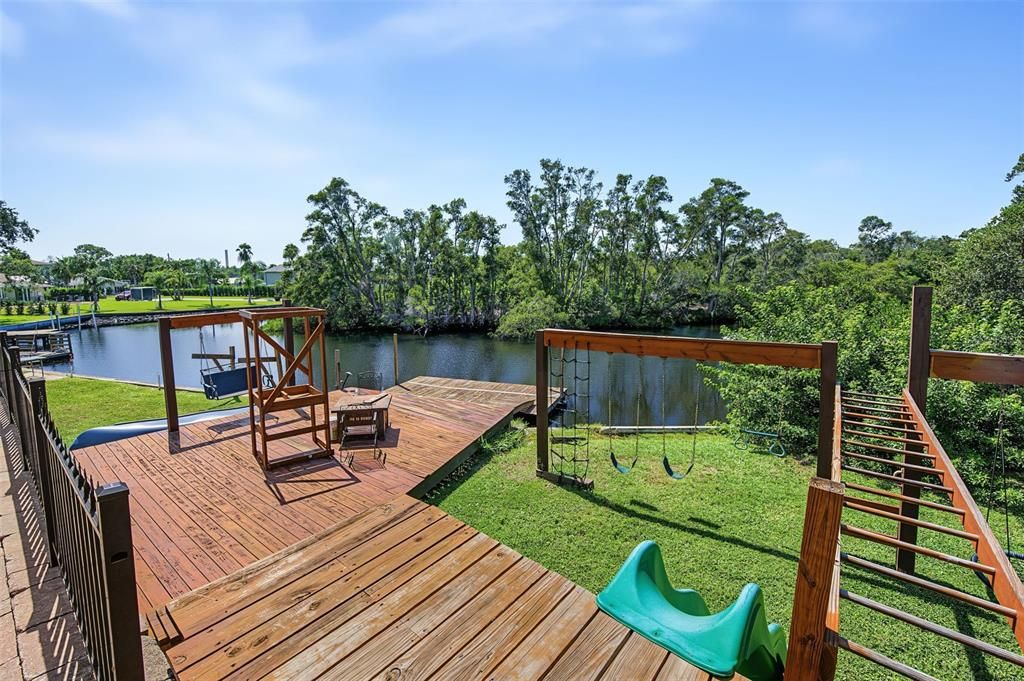 En Venta: $1,299,999 (4 camas, 4 baños, 4204 Pies cuadrados)