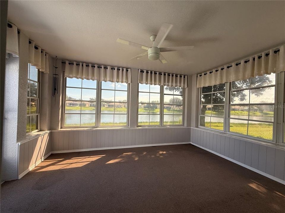 For Rent: $2,000 (3 beds, 2 baths, 1261 Square Feet)
