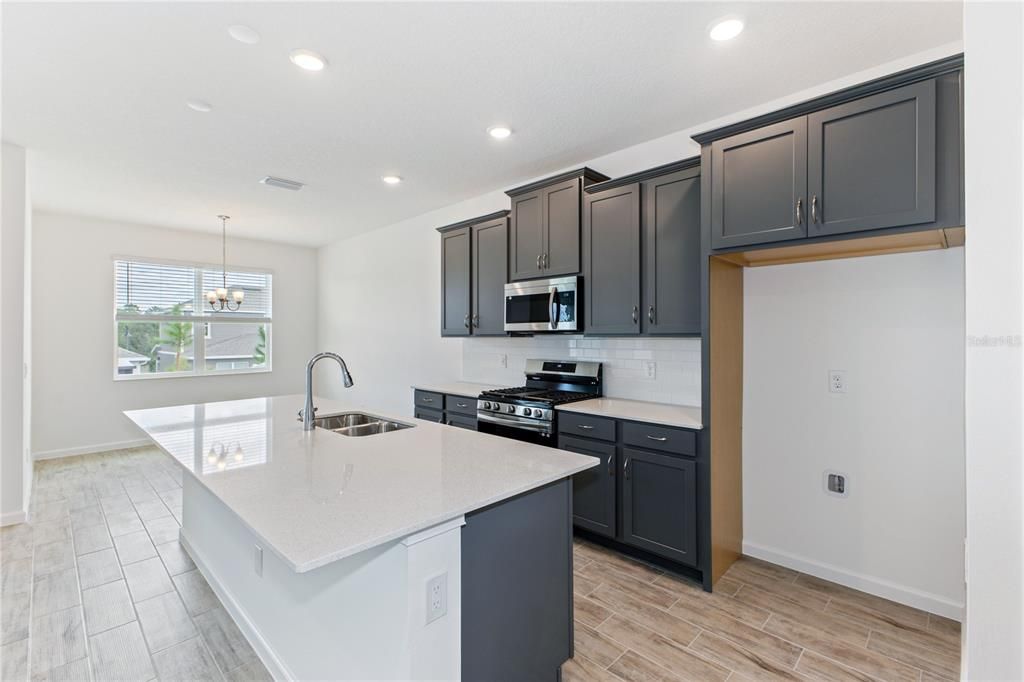 For Sale: $424,360 (3 beds, 2 baths, 1525 Square Feet)