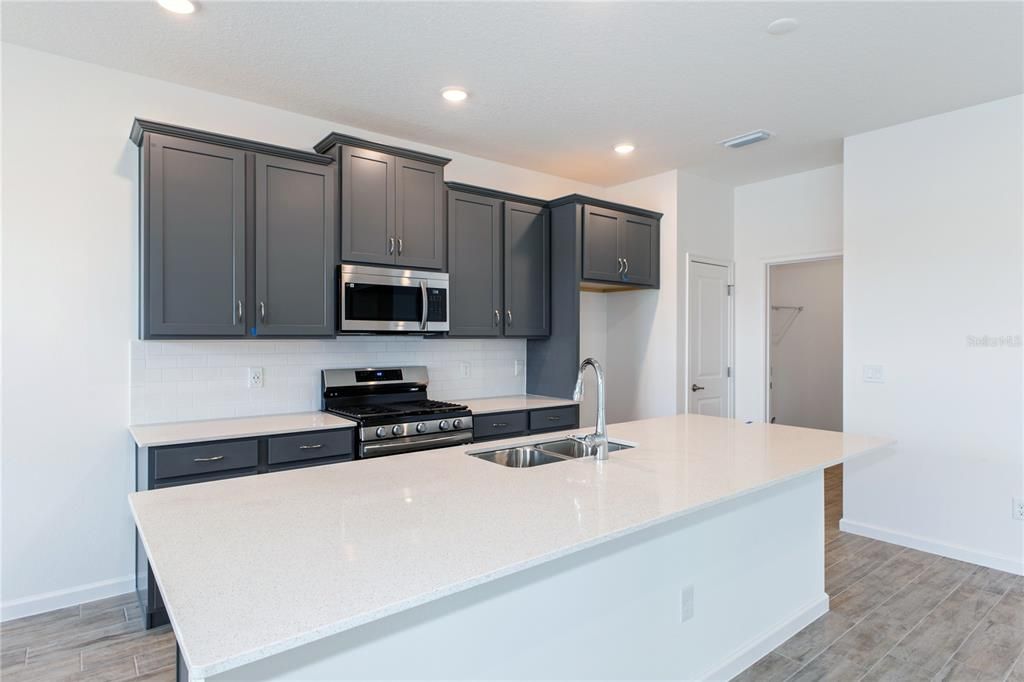 For Sale: $424,360 (3 beds, 2 baths, 1525 Square Feet)